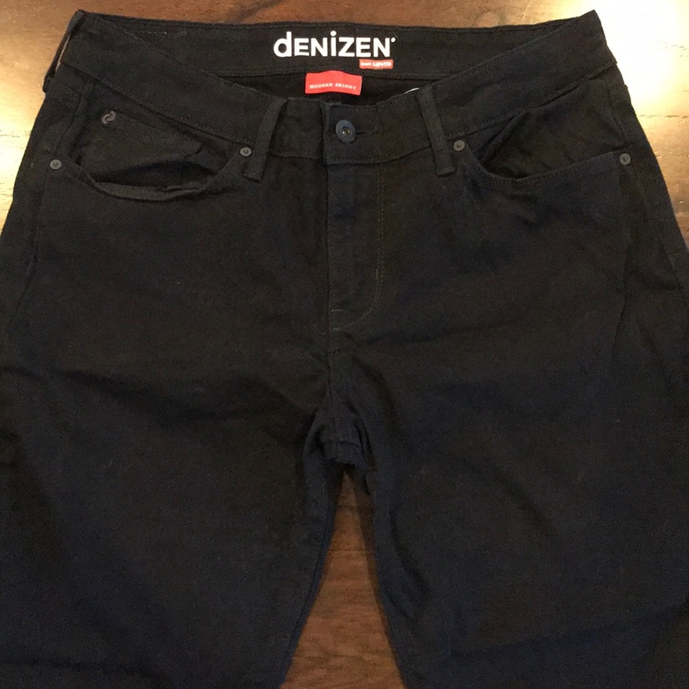 Black skinny jeans